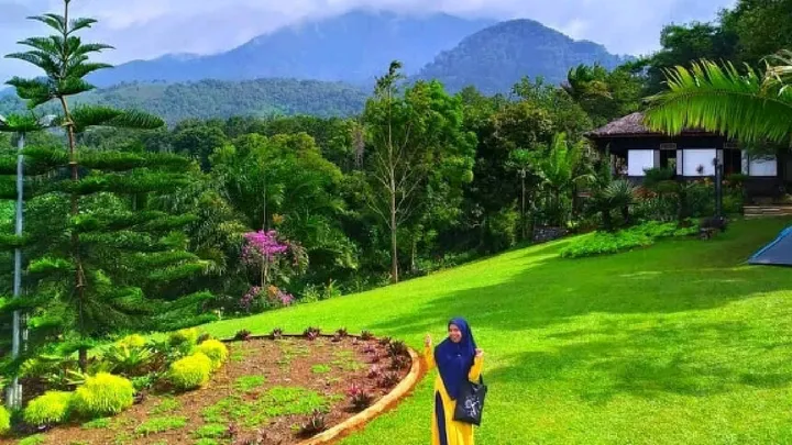 BlaineEverydayFitness dengan Program Workout Anti Malas